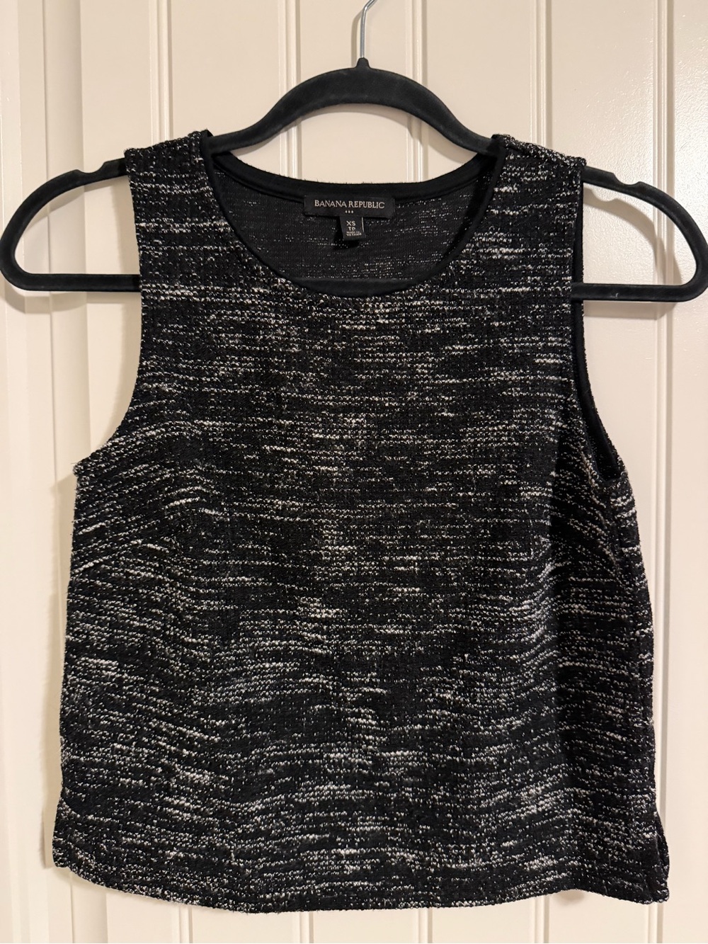 Banana Republic Black & White Heathered Sleeveless Tank